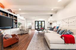 The Clementine | Sunny Escape in the Heart of LA - Image 4