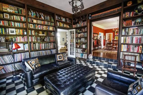 Private Gated Estate w/ Pool in Hancock Park